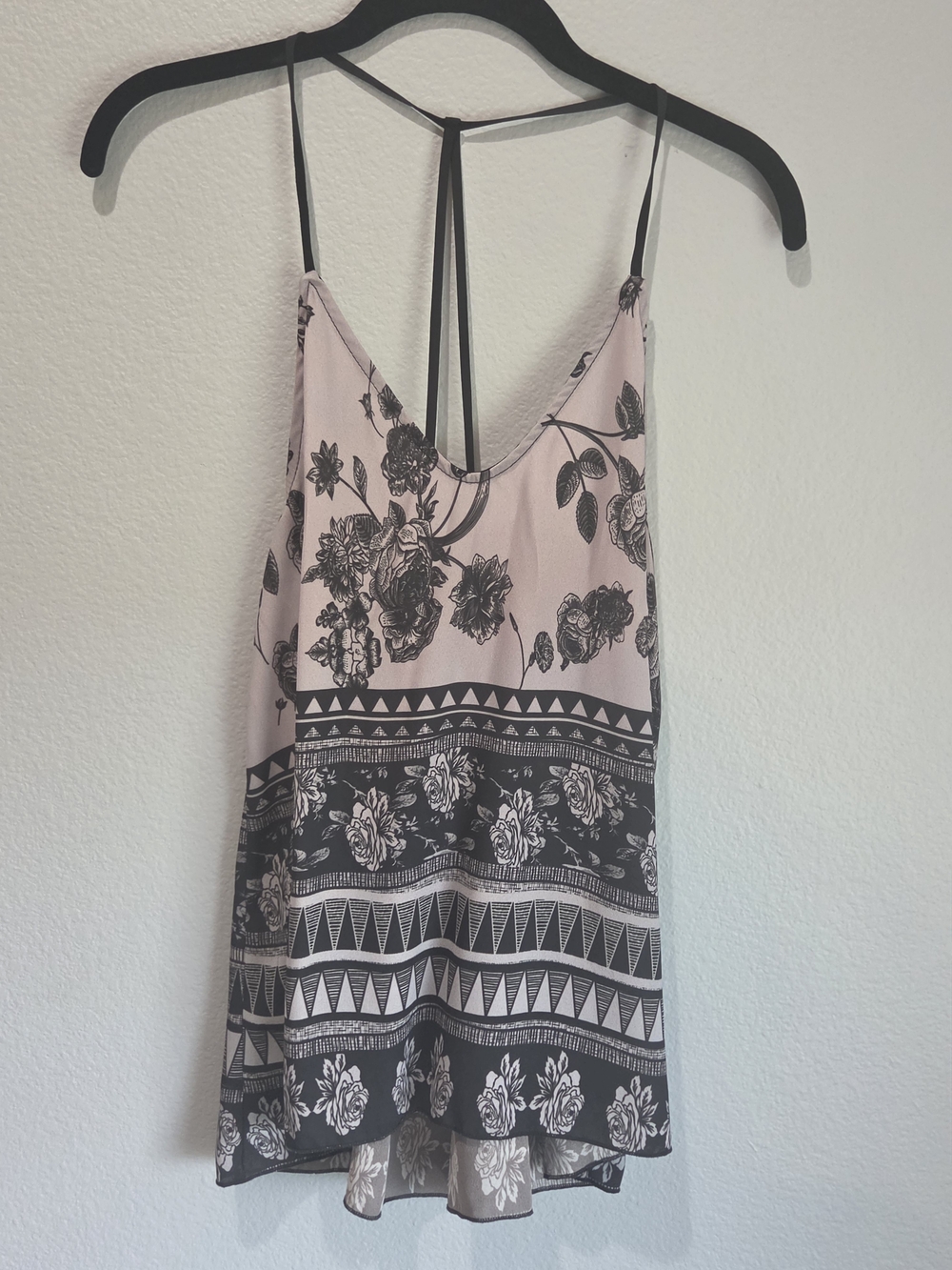Women's Brey Olive Tree‎ Floral Strappy Tank Top